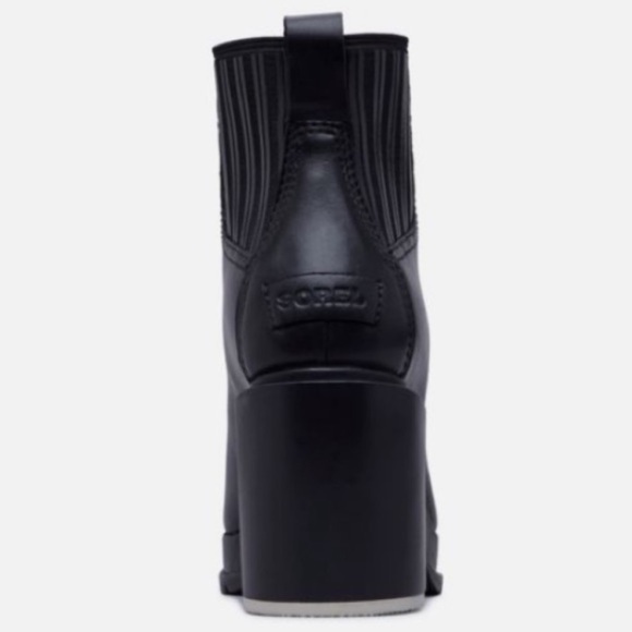 SOREL Margo Chelsea Boot - Women's size 9.5 - Heeled / Waterproof Black Boot - Picture 4 of 10